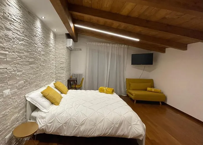 לינה וארוחת בוקר Da Nonna Anacle